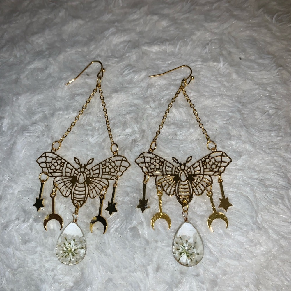 Earrings - Picture 2 of 3